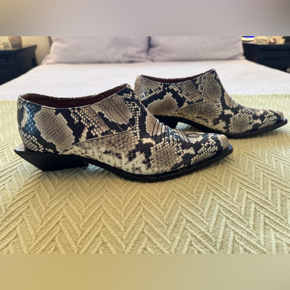 Rejina Pyo Dolores snake effect leather ankle boots size 39, 9